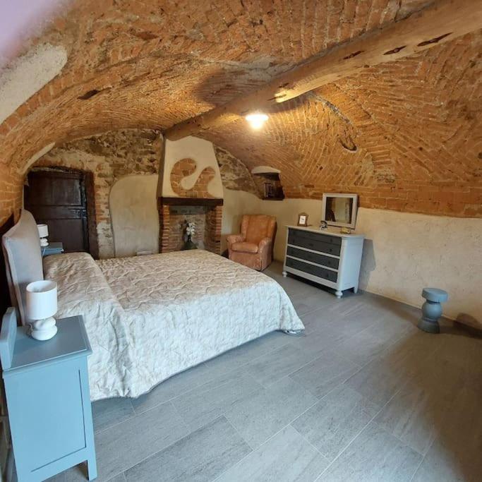 Appartement Istanti - Rosmarino à Costigliole Saluzzo Extérieur photo